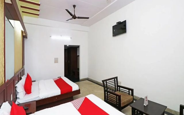 Hotel Grand Melrose by OYO Rooms