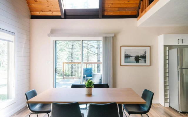 Overlander Mountain Lodge