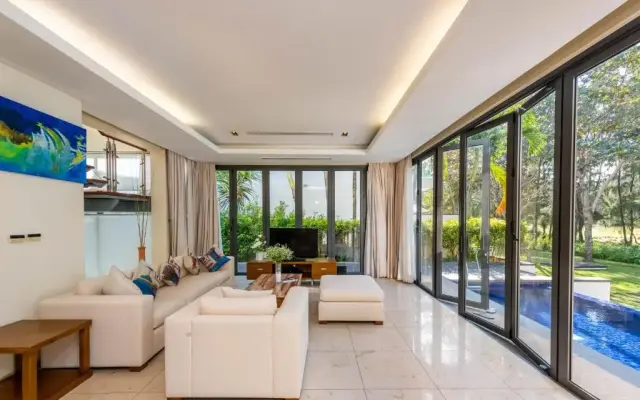 Wonderful Danatrip Beach Villas
