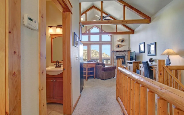 Nisa Mountain 36 2 Bedroom Condo by RedAwning