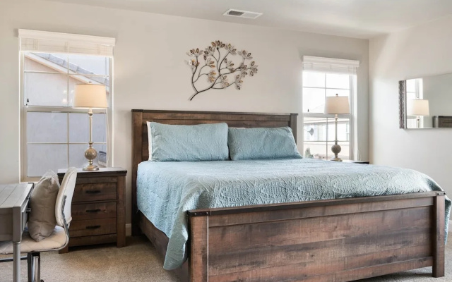 Red Cliffs Getaway 3 Bedroom Townhouse