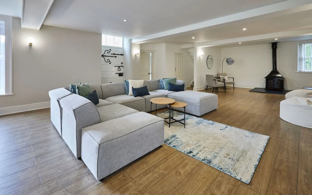 Host Stay Stay House