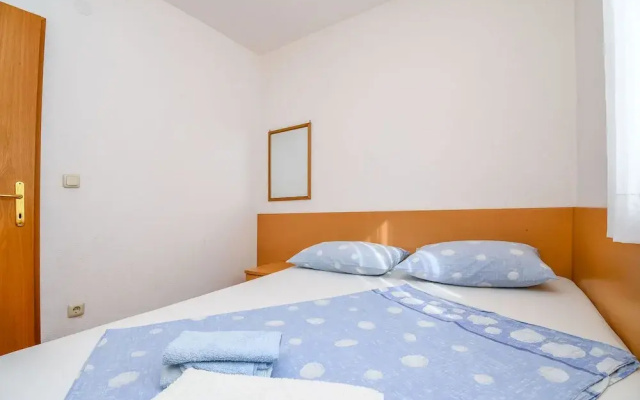 Apartments Jakov