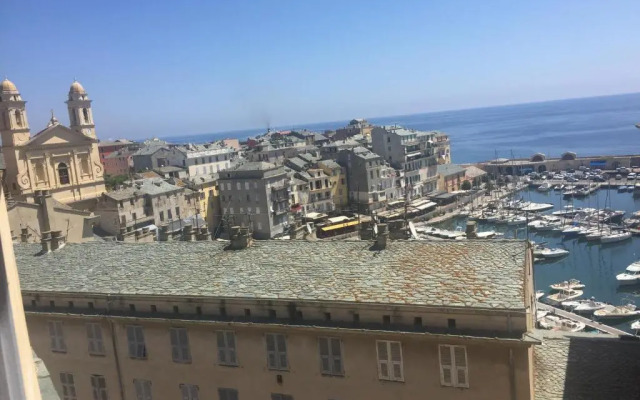 15 Rue du General Carbuccia Ap