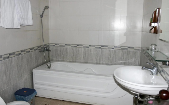 Kim Thuy Ngan Ha hotel