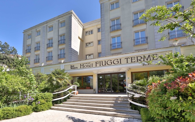 Hotel Fiuggi Terme Resort & Spa, Sure Hotel Collection by Best Western Фьюджи вид на фасад