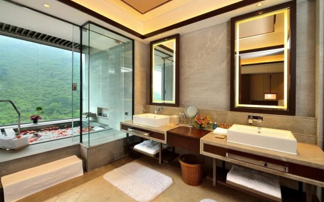 Hongzhushan Hotel