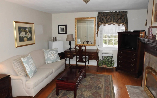 Magnolia Manor B&B Inn