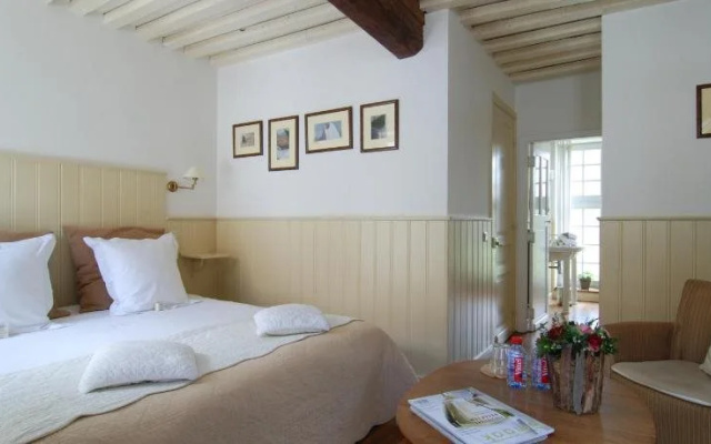 Number 11 Exclusive Guesthouse