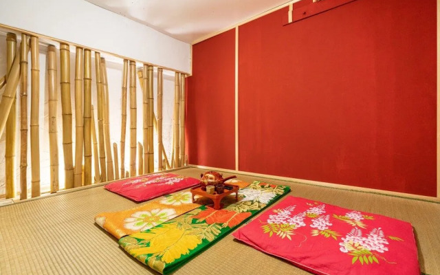 Villa Traditional Designer House Oyama