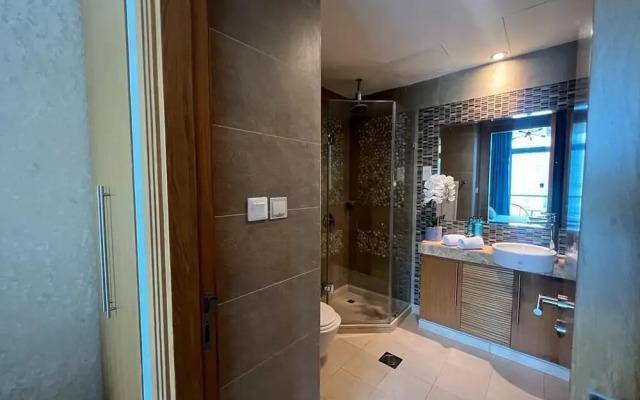 1B-Iris Blue-603 by bnbme homes