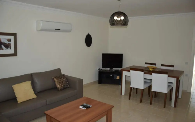 Park Apartment by Turkish Lettings