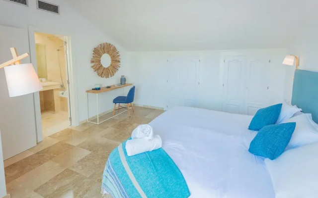 Elegant and bright townhouse · The family Golf getaway ·