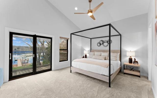 Blue Haven W/game Room, Hot Tub & Optional Boat Rental