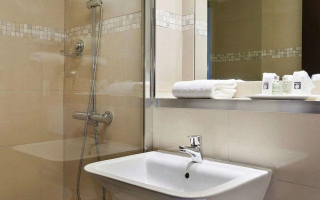 Louna Hotels