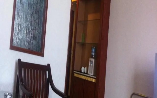 Jiaotong Hotel