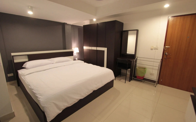 Napaville Huai Khwang Hostel