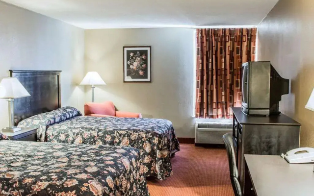 Econo Lodge Burlington I-40