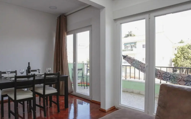 Charming apartment in peaceful Cascais