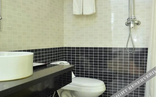 Jiayuecheng Hotel
