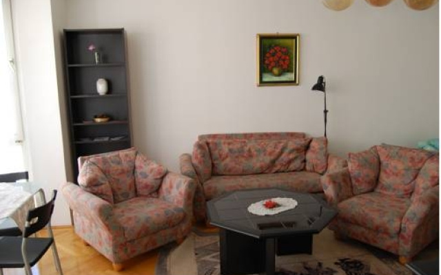 Di Caprio Apartman