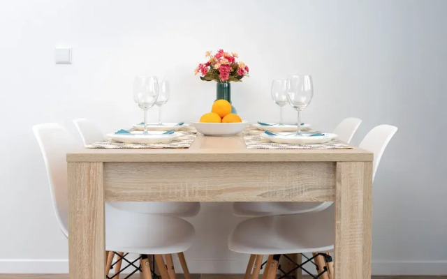 Apartment Park de Gaulle'a by Renters