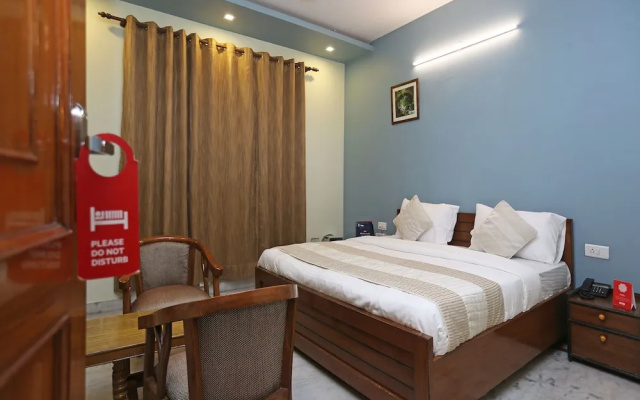 OYO 9581 Green Residency