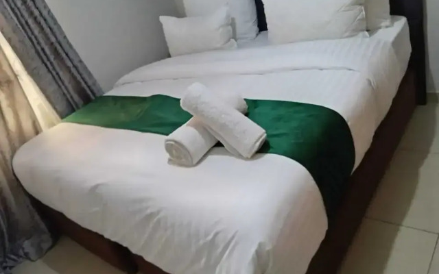 Gold Crown Self-catering Apartment