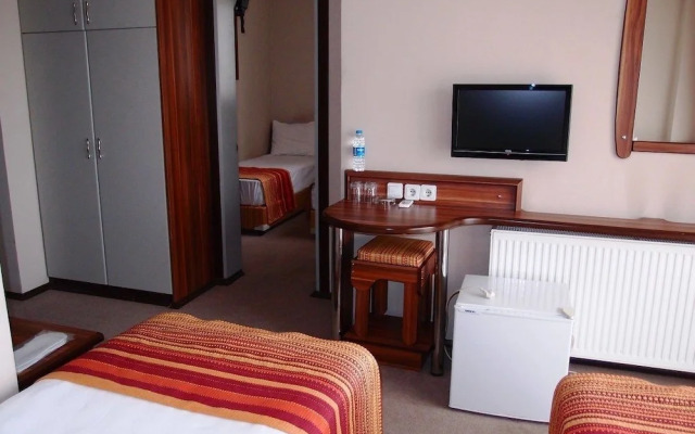Otel Tirem