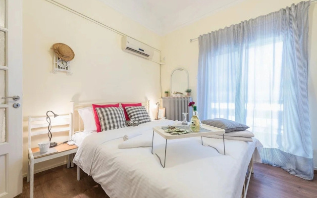 Stylish 1BR Retreat in Central Athens