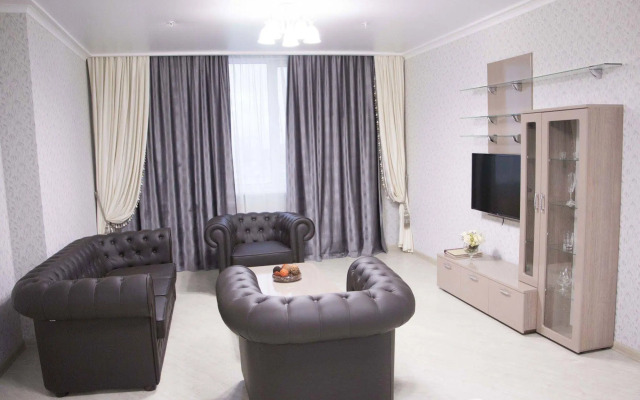 HanoiMoscow Apart
