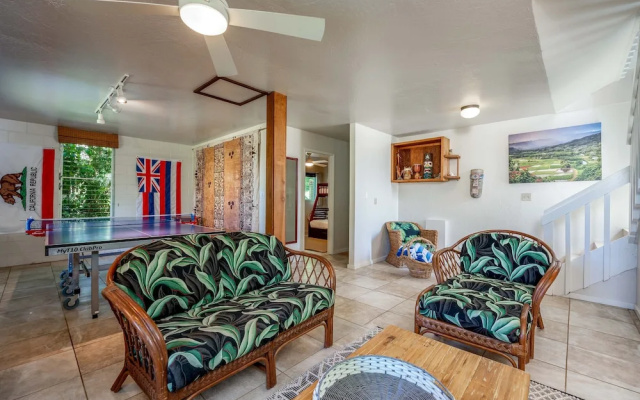 Hale Naninoa 5 Bedroom Home by RedAwning