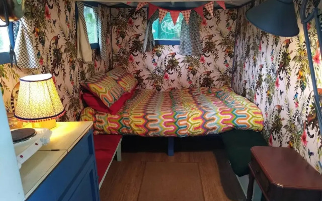 Pilgrims Shepherd's Hut - Goosewell Glynn Glamping