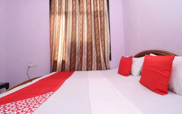 Oyo 37723 Pam And Chand Guest House