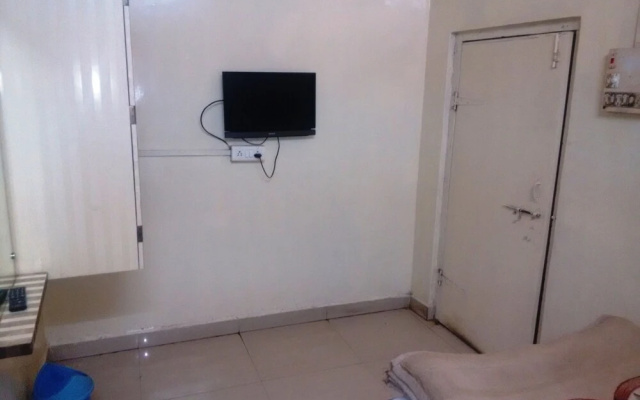 Hotel Aradhana Lodging
