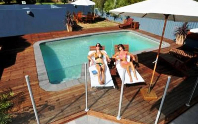 Waikiki Beach Bed and Breakfast