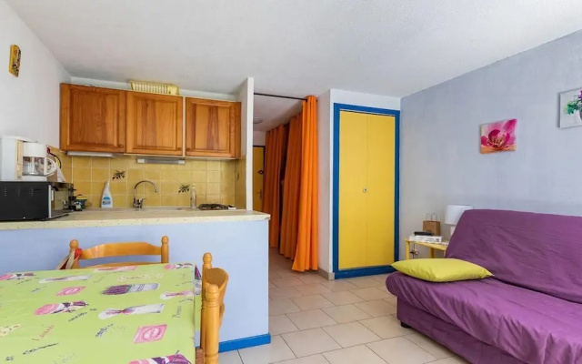 Cozy Stay Near the Beach