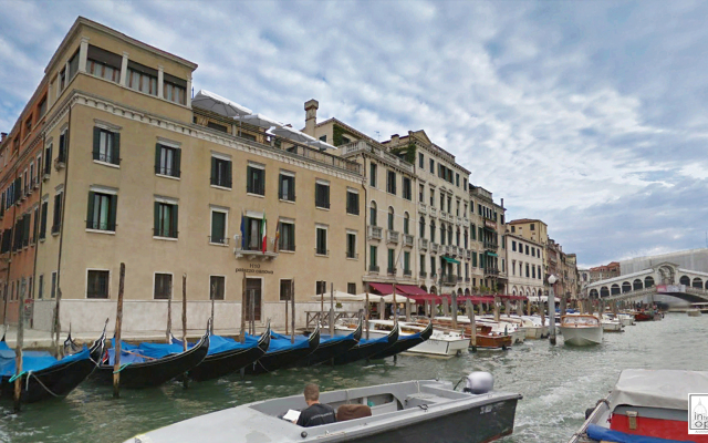 Отель H10 Palazzo Canova вид на фасад