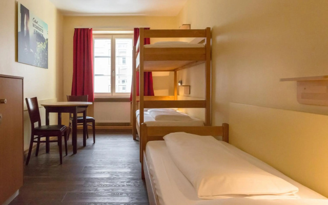 Euro Youth Hotel