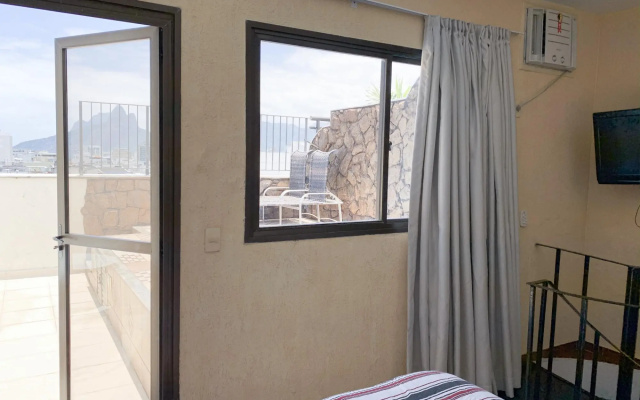 Pineapples F1106 | Copacabana Penthouse and Pool