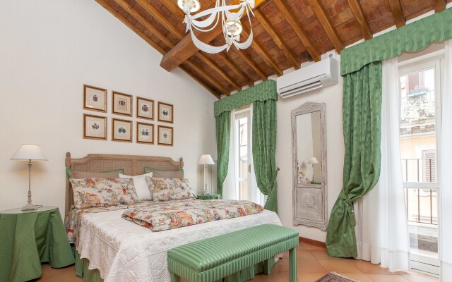 Отель Rental in Rome Trevi Penthouse комната для гостей