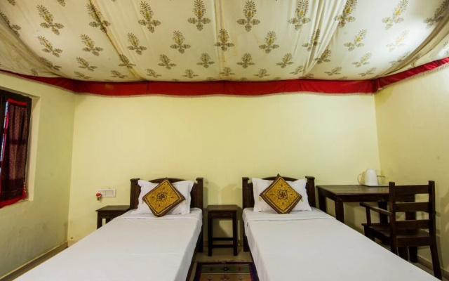 Hotel Jhalamand Garh