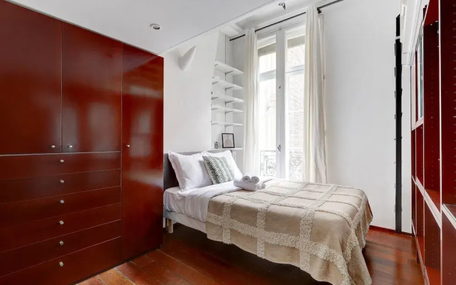 Le Marais & Place de la Republique 3BR