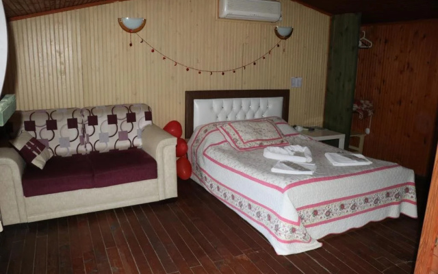 Ekoland Hotel