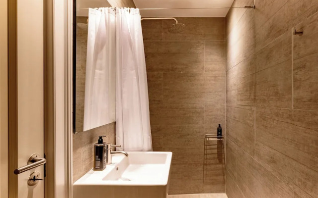Shield 3 - 3 Bedroom Apartment With Balcony in Central Copenhagen