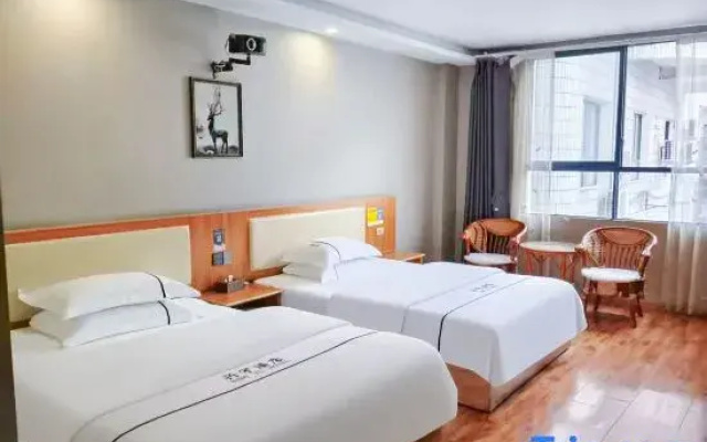 Xingyu Smart Hotel (Dazhou Railway Station)