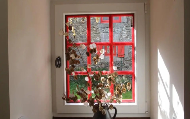 Maison de Contes En Amoureux (Adults Only)