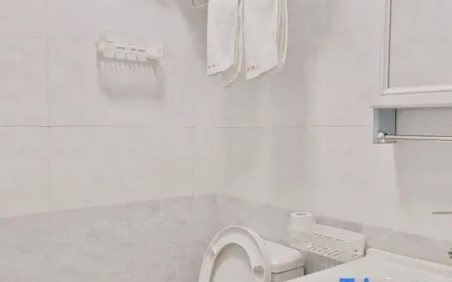 Shuoguochao Hotel (Beijing Daxing Huangcun West Street Subway Station)