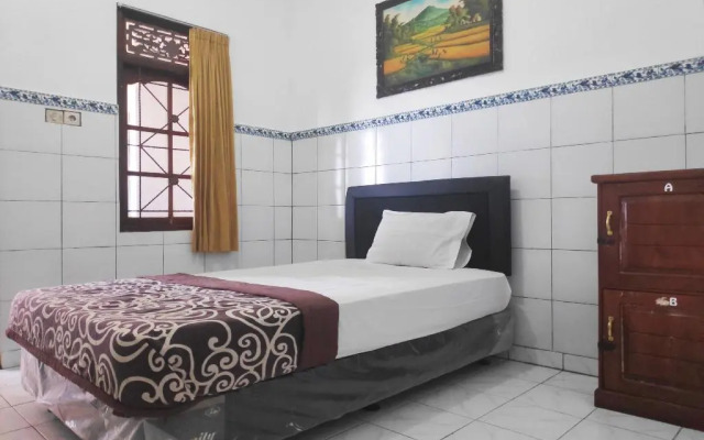 OYO 3694 Gong Corner Guest House 2