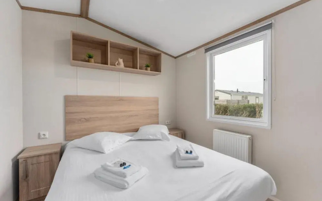 Chalet in De Haan With Terrace